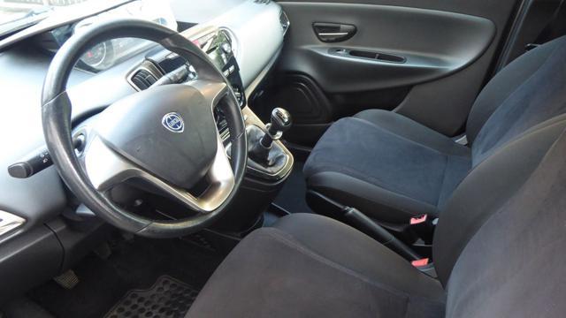 LANCIA Ypsilon 1.2 69 CV 5 porte Gold