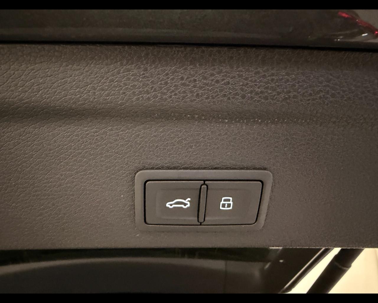 AUDI Q3 SPORTBACK 35 TDI S-TRONIC S-LINE EDITION