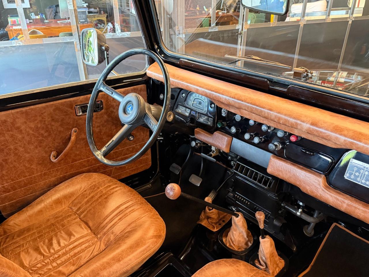 Toyota Land Cruiser BJ 40 Ricondizionato "The World's Style"