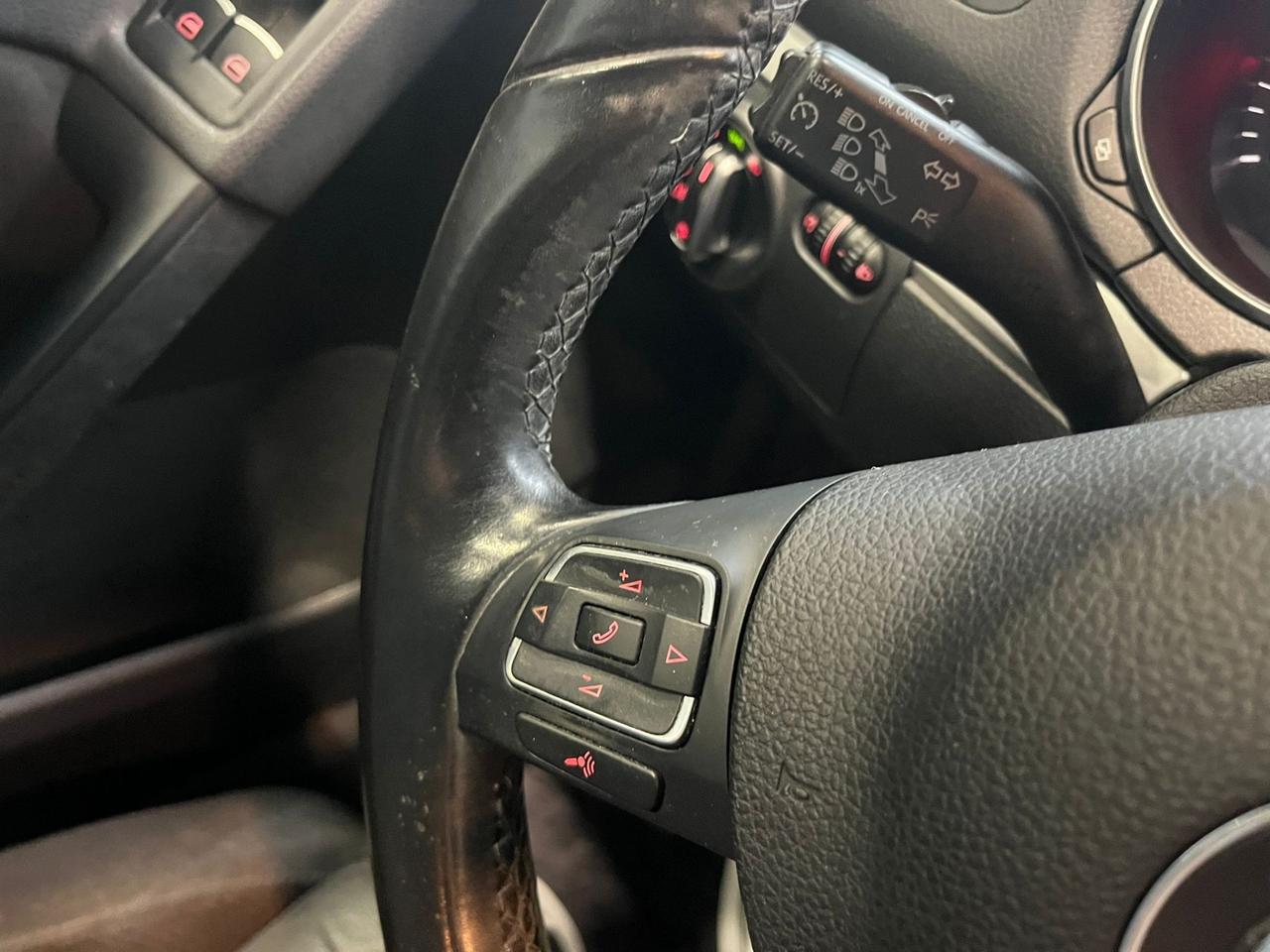 Volkswagen Golf 1.6 TDI 5p. Highline OK NEOPATENTATI