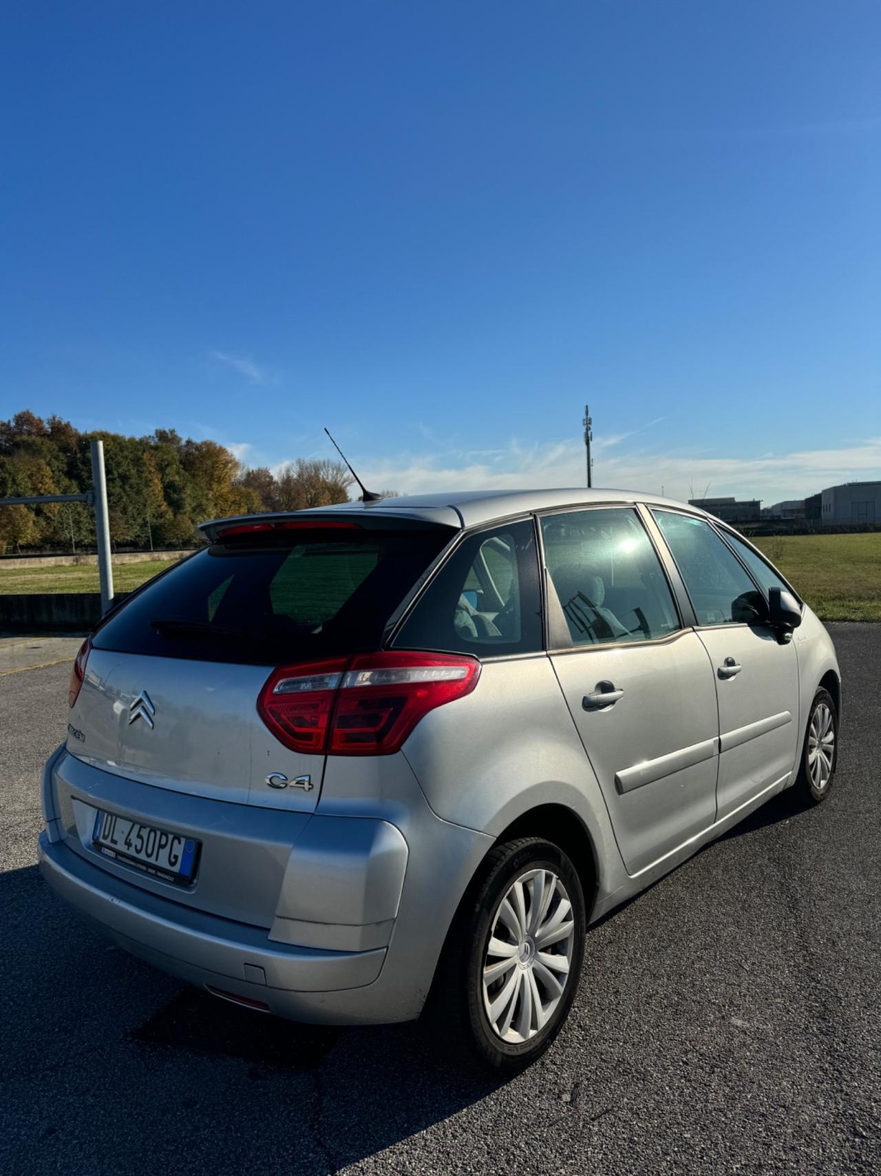 Citroen C4 Picasso 1.8 Elegance