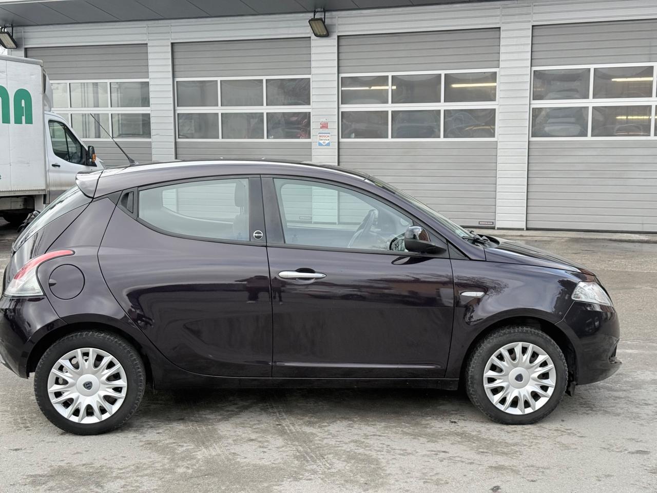 Lancia Ypsilon 1.2 69 CV 5 porte GPL Ecochic Gold