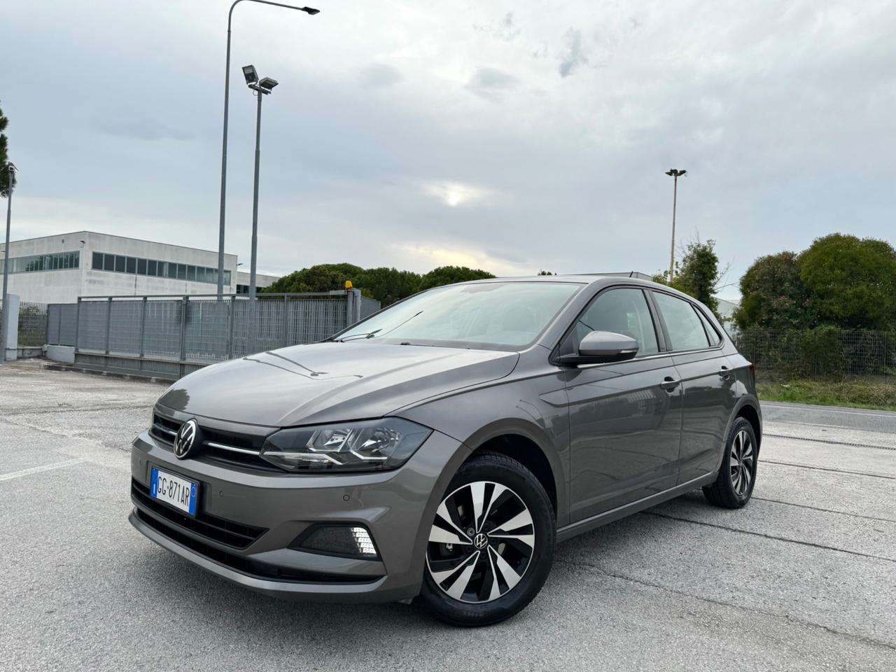 VOLKSWAGEN POLO Comfortline TGI Metano-Carplay