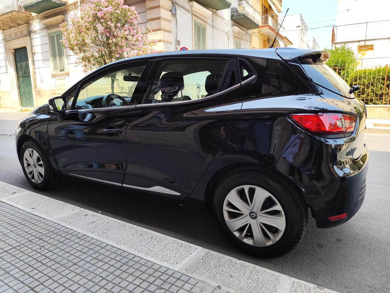 Renault Clio 900 TCe 90CV TURBO GPL NAVI