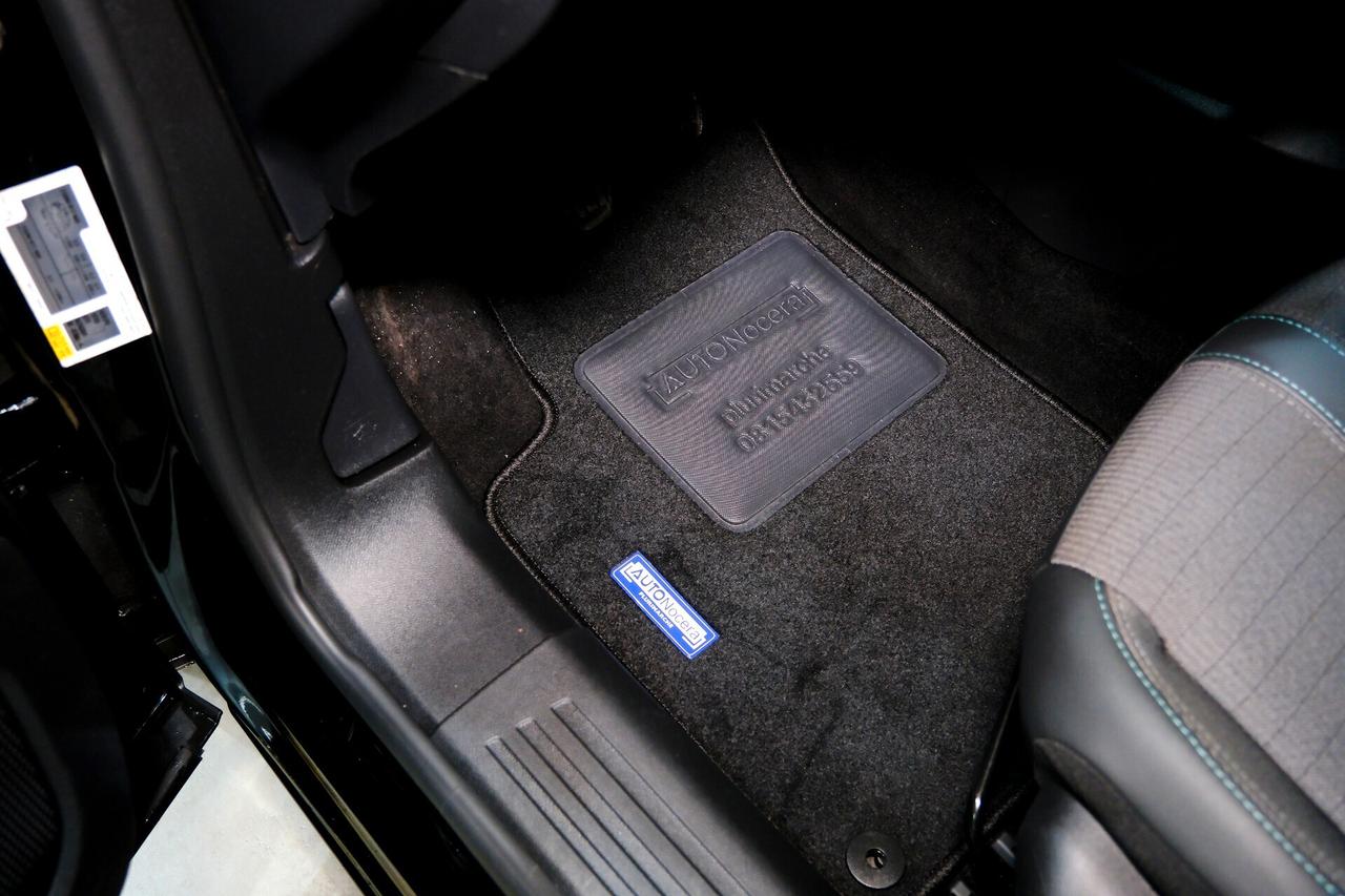 Peugeot 2008 12ooT 130cv LED + I-COCKPIT 3D