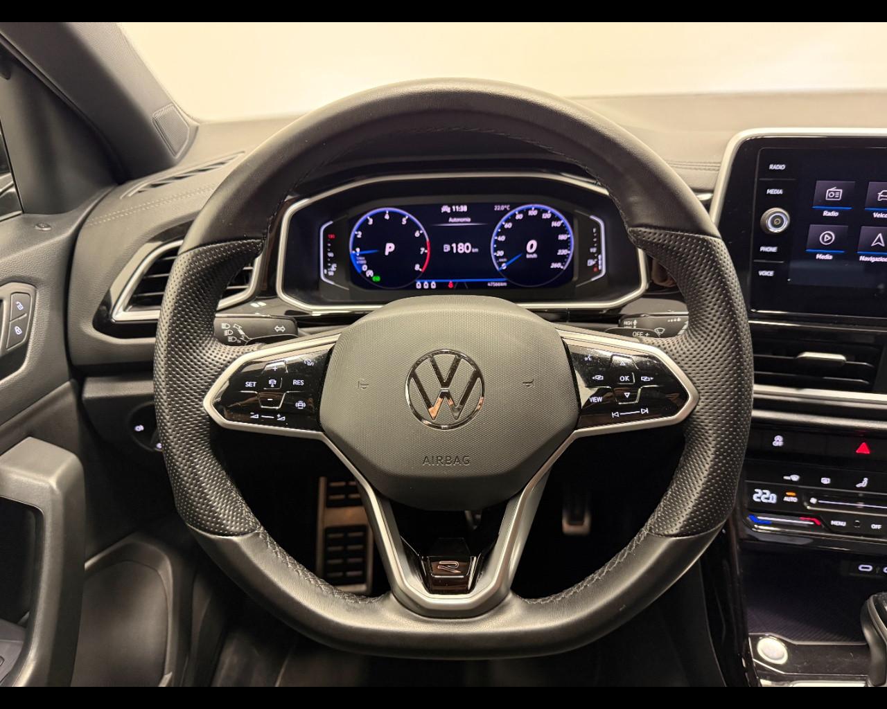 VOLKSWAGEN T-ROC 1.5 TSI DSG R-LINE