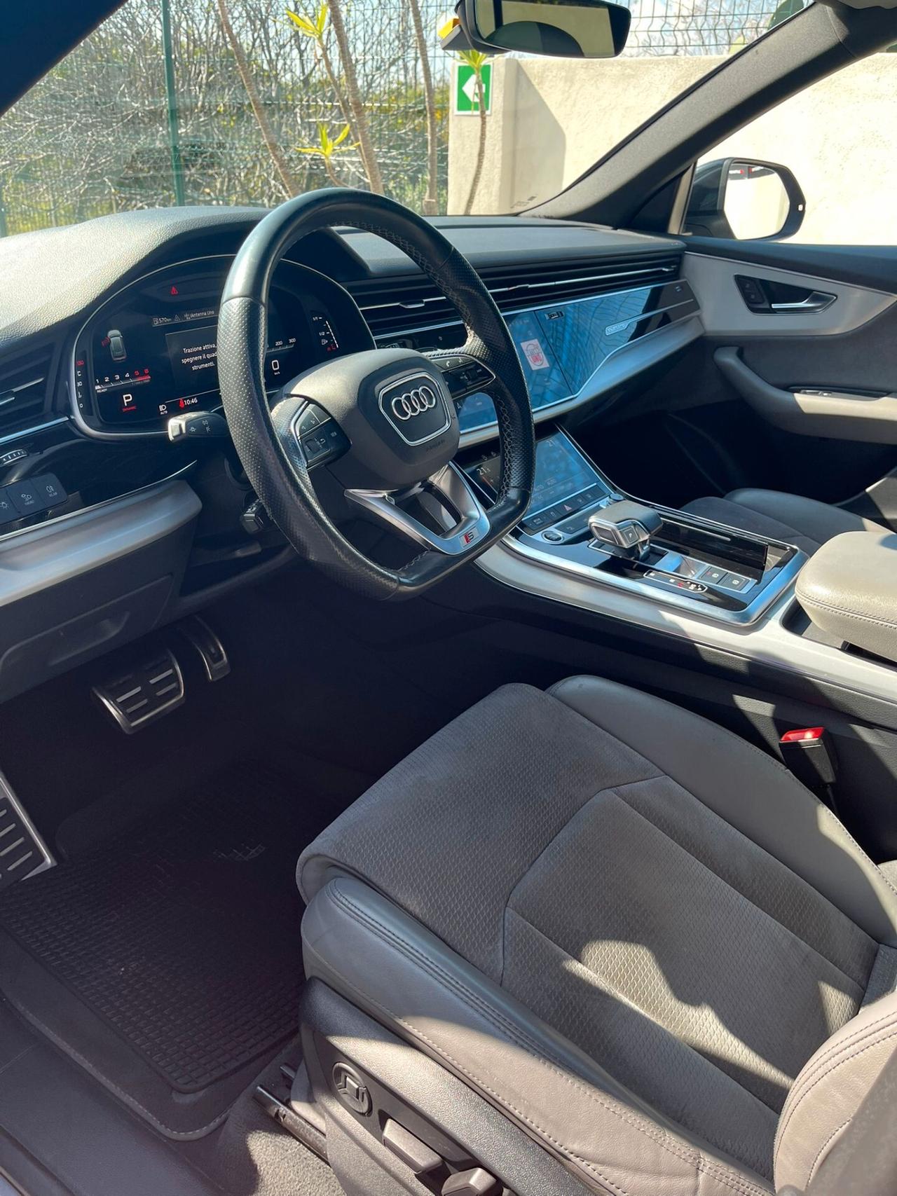 Audi Q8 50 TDI 286 CV quattro tiptronic Sport