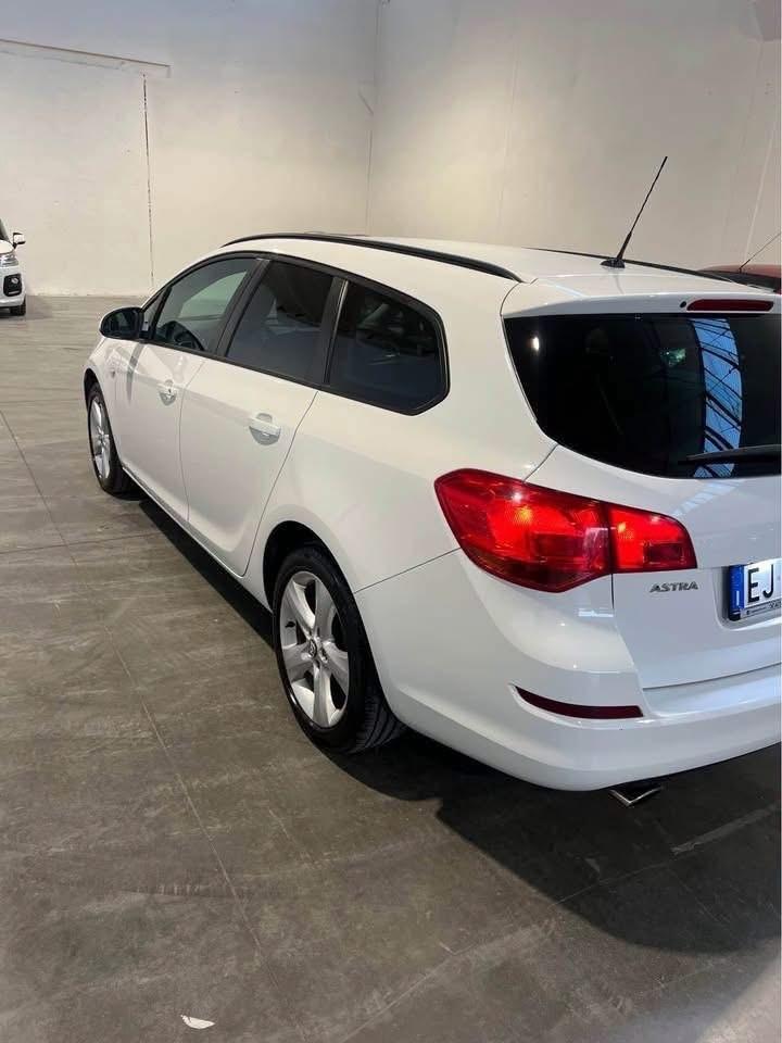Opel Astra 1.4 Turbo 140CV 5 porte Elective