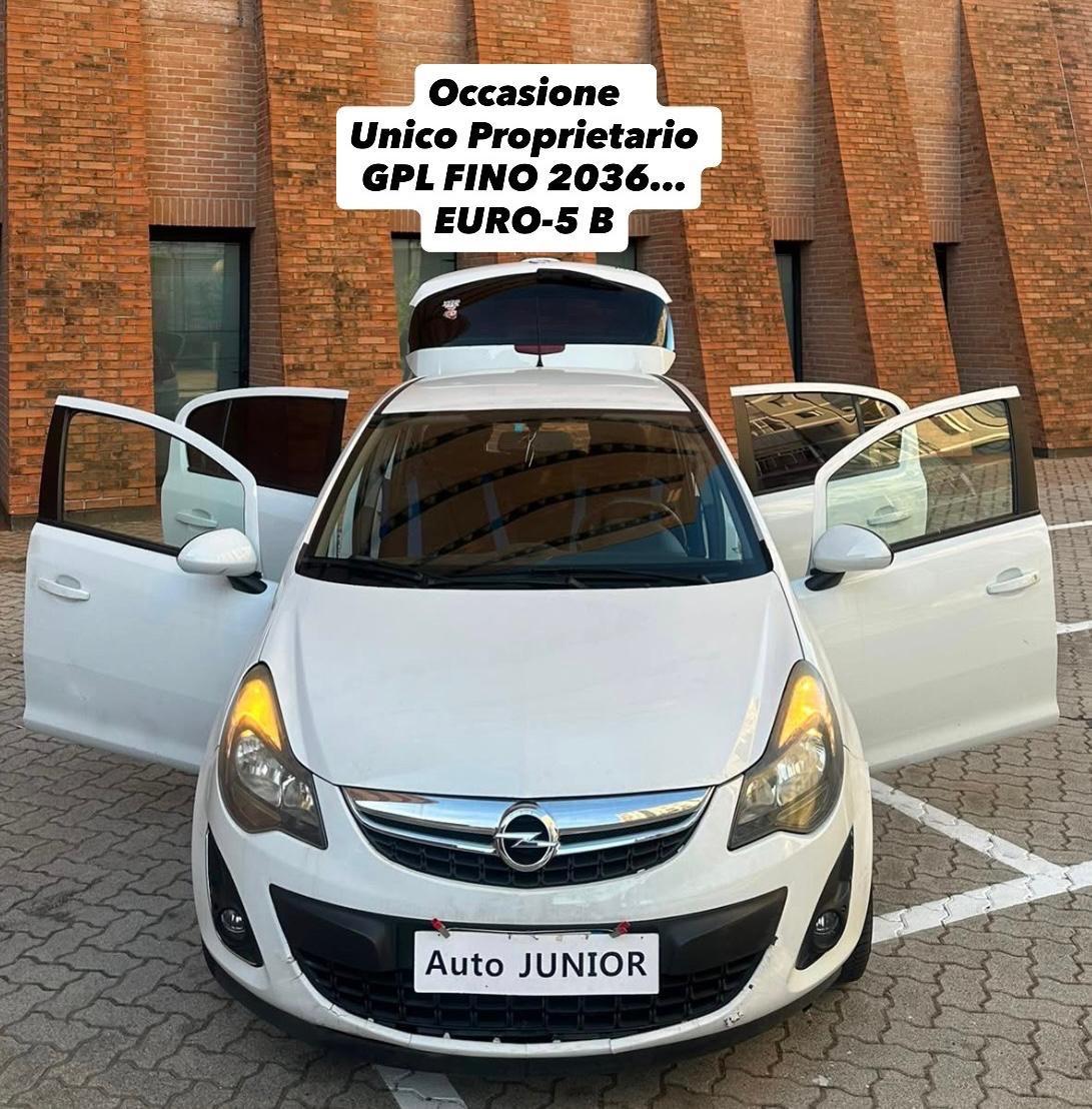 Opel Corsa 1.2 85CV 5 porte GPL-TECH Edition