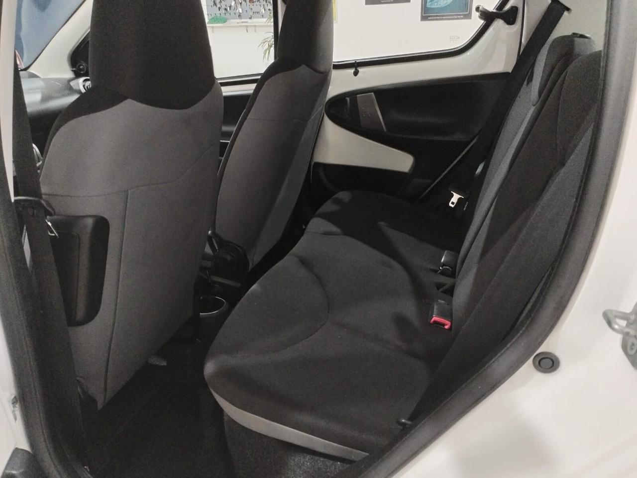 Toyota Aygo 1.0 12V VVT-i 5 porte Active Now Connect
