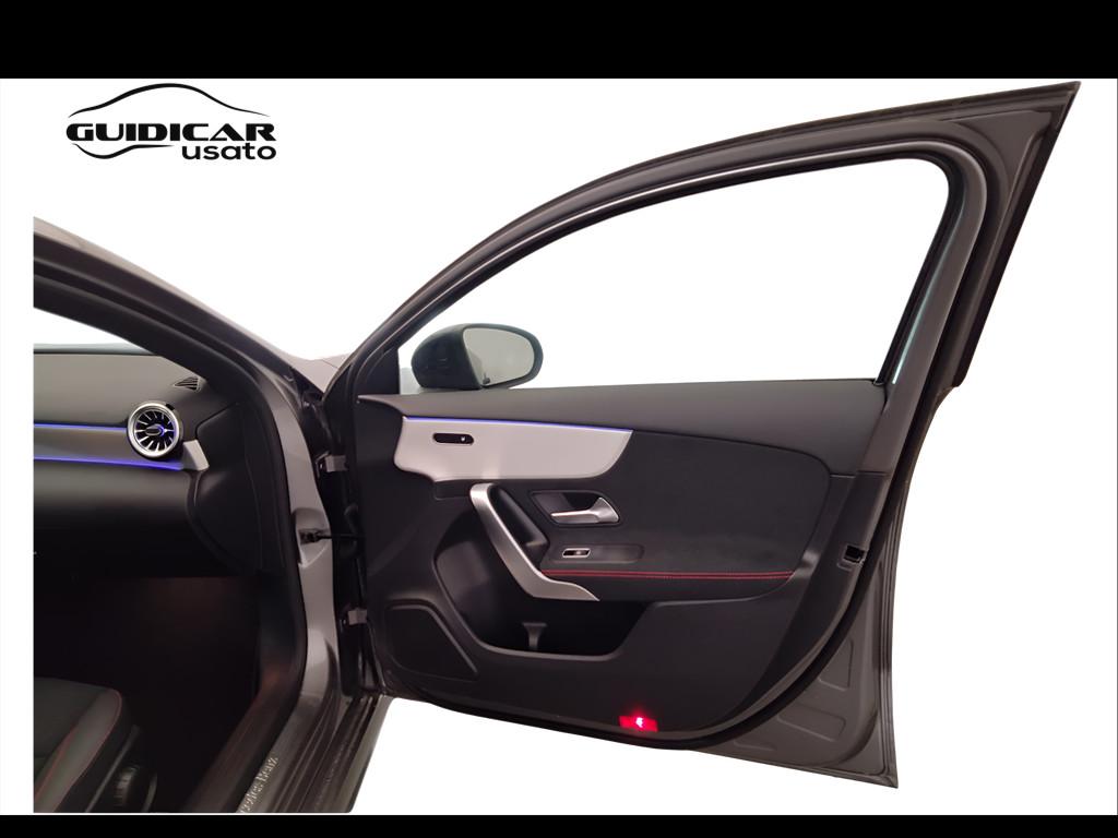 Mercedes-Benz Classe A - W177 2023 - A 180 d AMG Line Advanced Plus auto