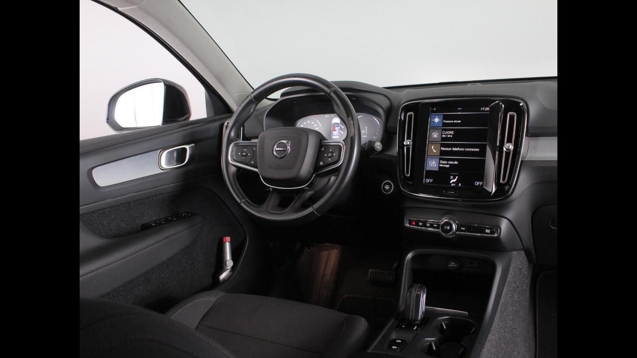 VOLVO XC40 - XC40 1.5 t5 phev Inscription Expression auto my21
