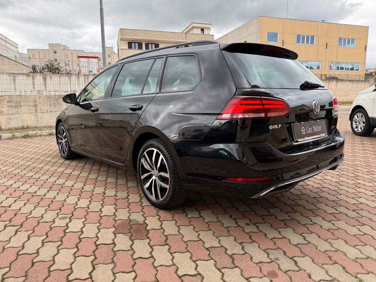 Volkswagen Golf Variant 1.6 TDI 115 CV DSG Executive BlueMotion Tech. CarPlay