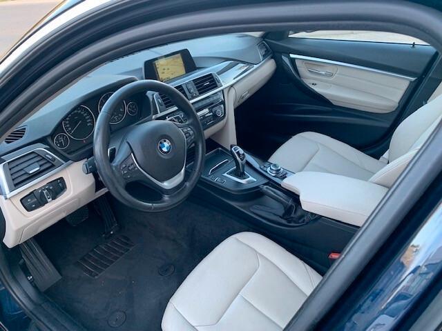 BMW 320 D xDrive Touring Luxury Steptronic