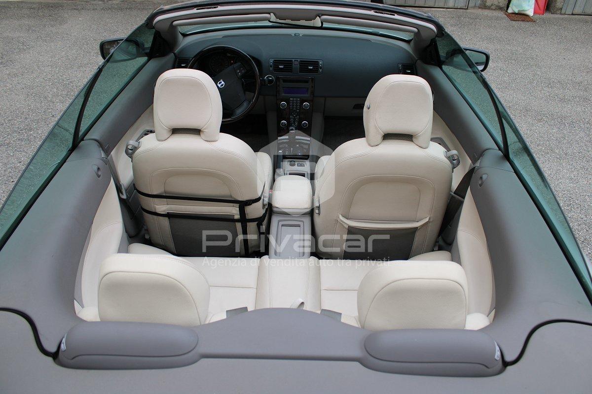 VOLVO C70 2.5 turbo 20V T5 Momentum