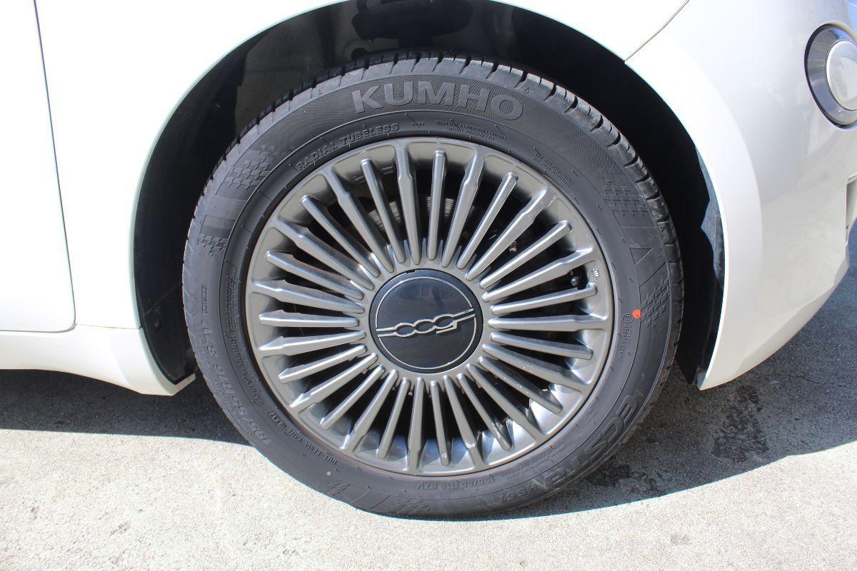 FIAT - 500 E - 500 Action Berlina