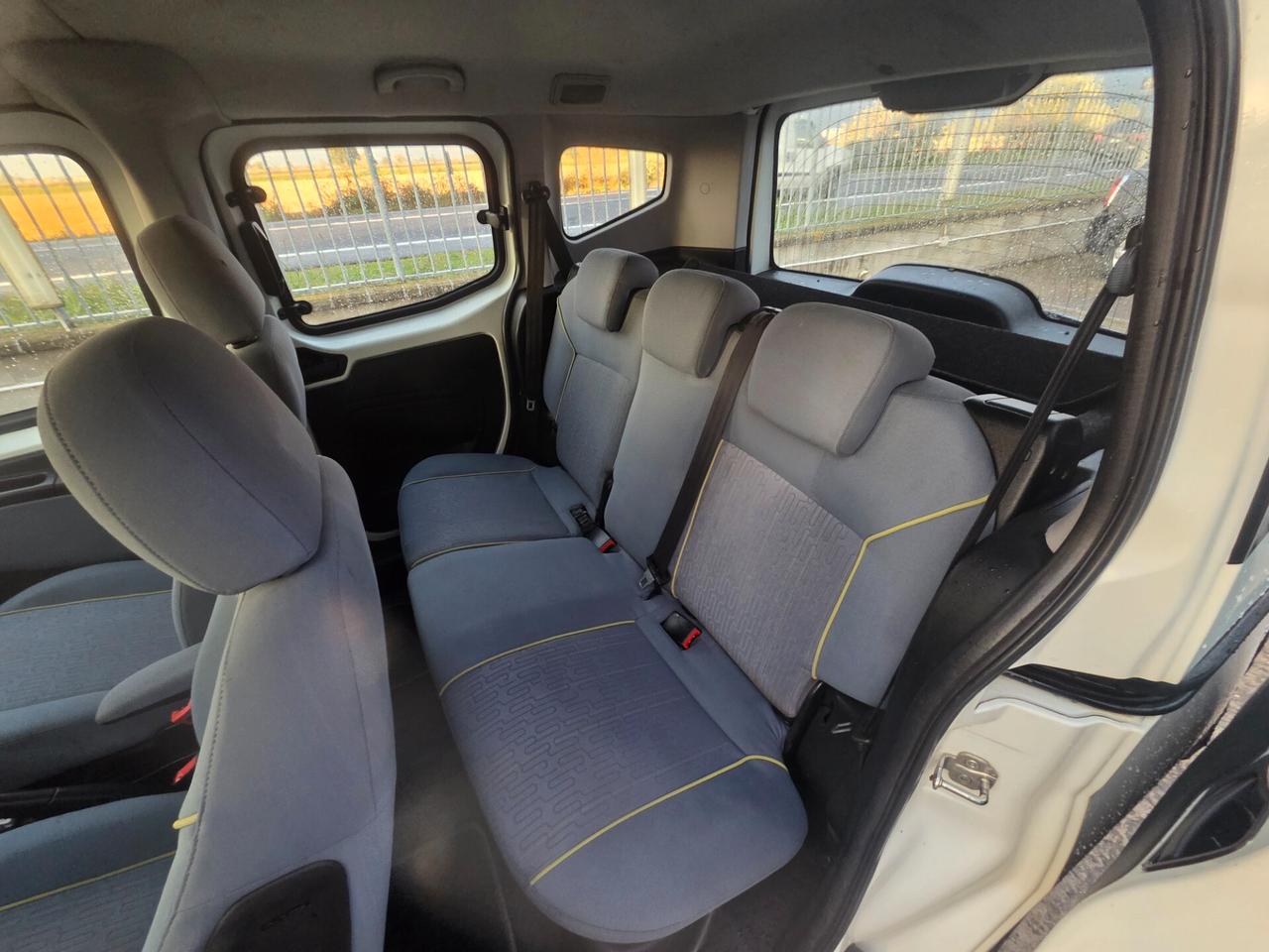 Peugeot Bipper Tepee 1.3 HDi 75 FAP Family