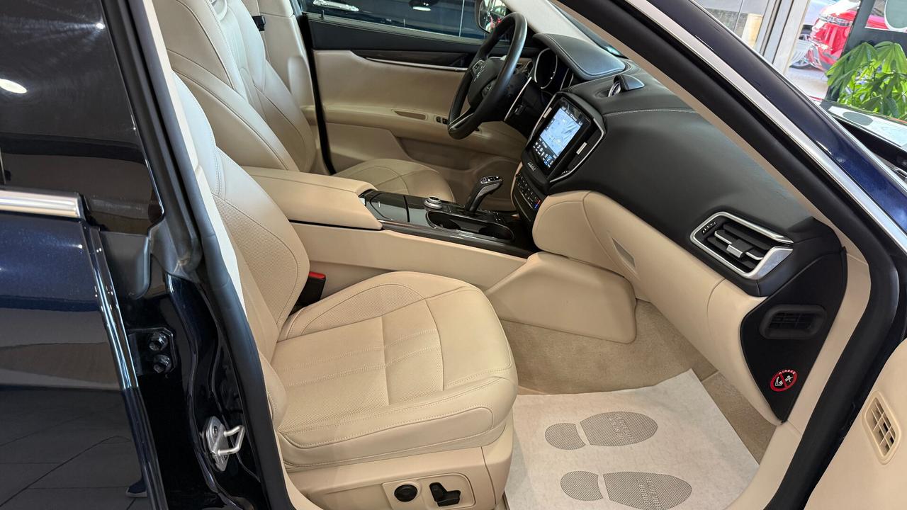 Maserati Ghibli V6 Diesel 275 CV Gransport