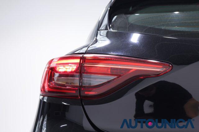 RENAULT Clio TCE 90 CV 5 PORTE EQUILIBRE NEOPATENTATI FARI LED