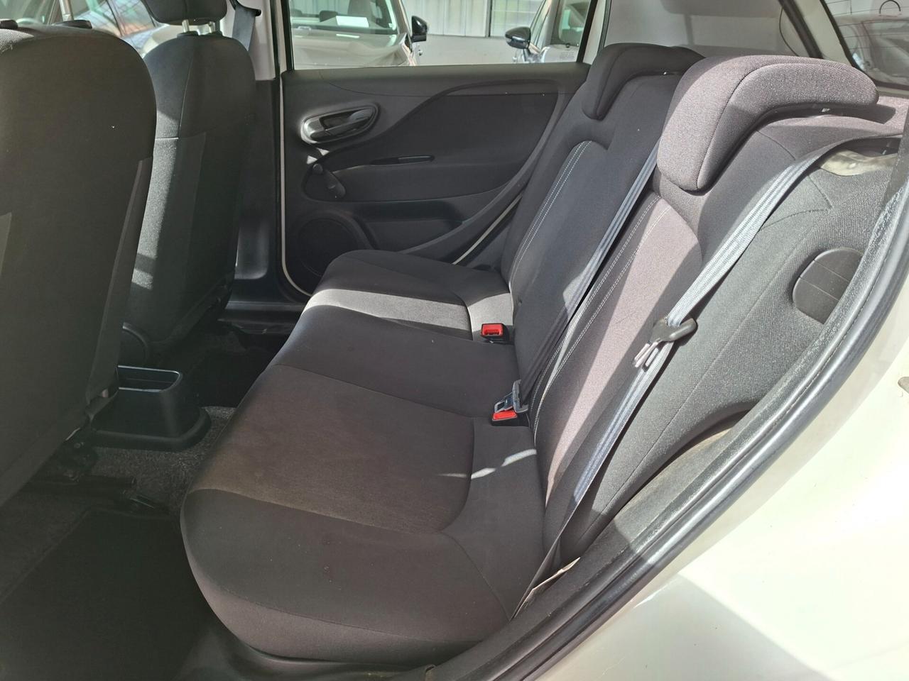 Fiat Punto 1.3 MJT II S&S 95 CV 5 porte Street