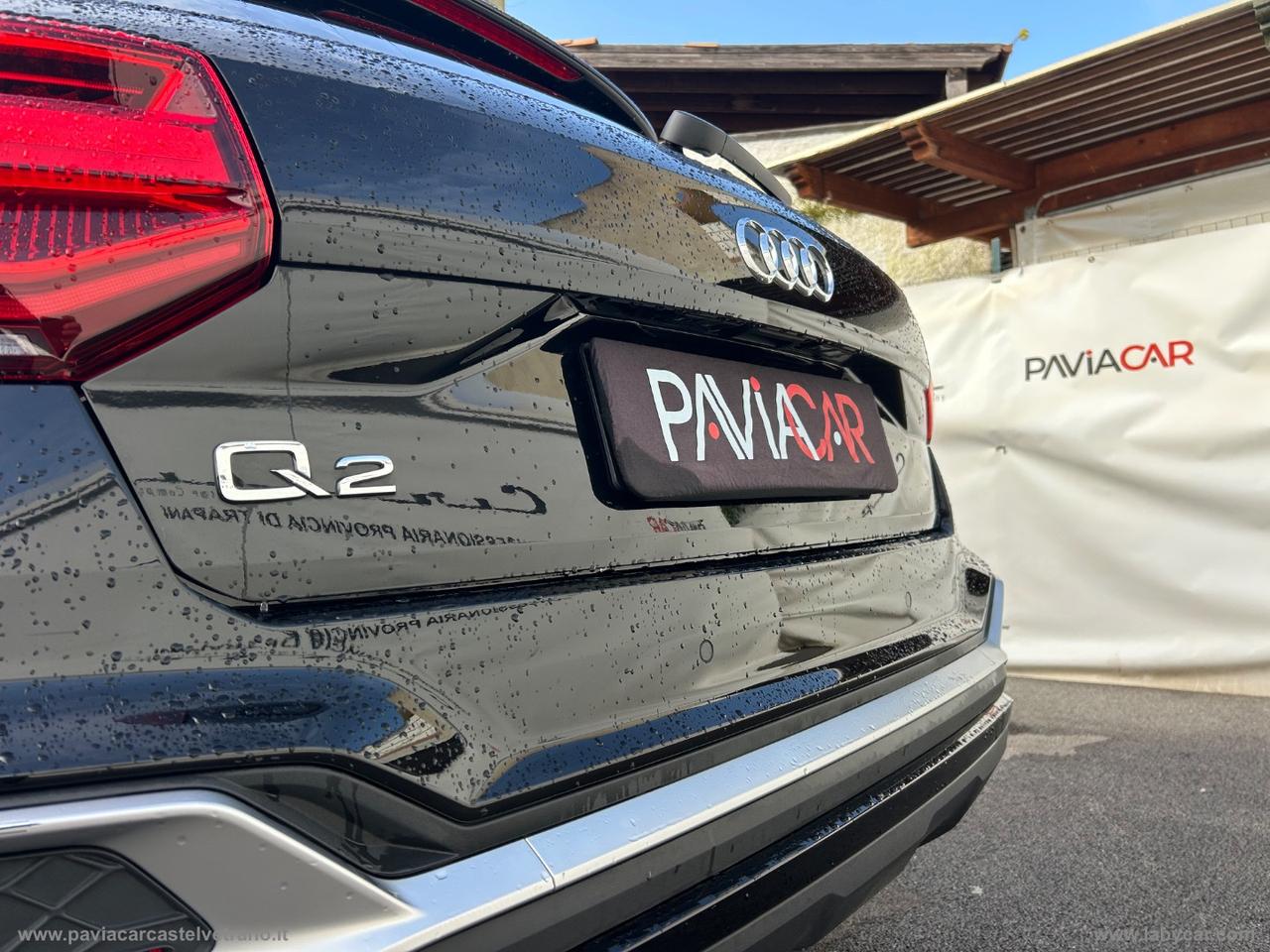 AUDI Q2 35 TFSI S tronic Identity Black