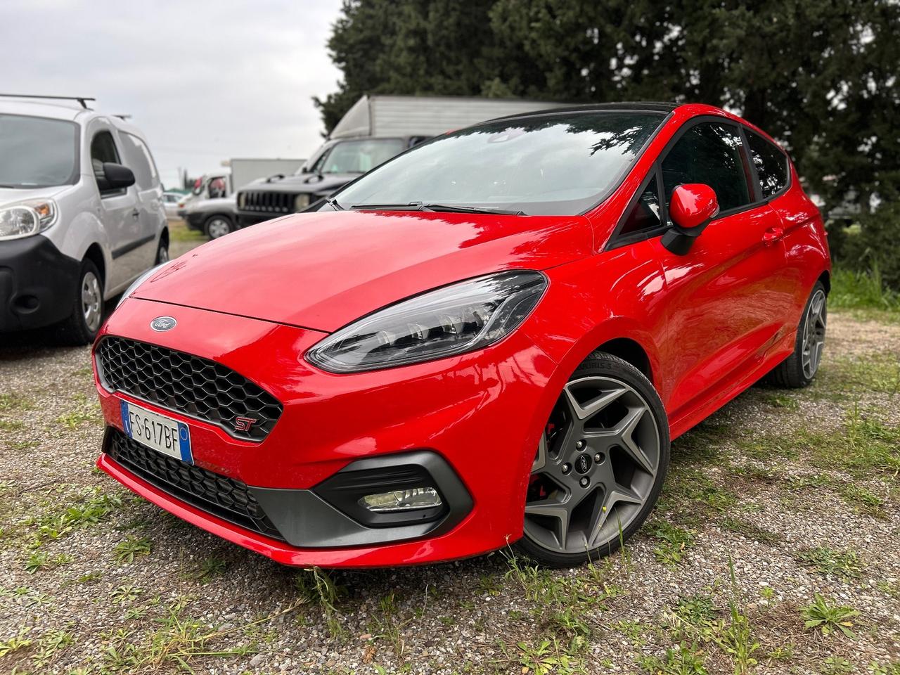 Ford Fiesta 1.5 200 CV 3p. *ALL. SPORTIVO ST*SEDILI RISCALDATI*BELLISSIMA*