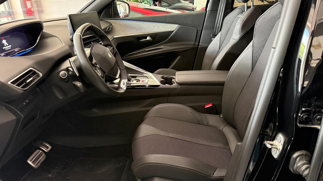 PEUGEOT 3008 GT PACK TETTO APRIBILE