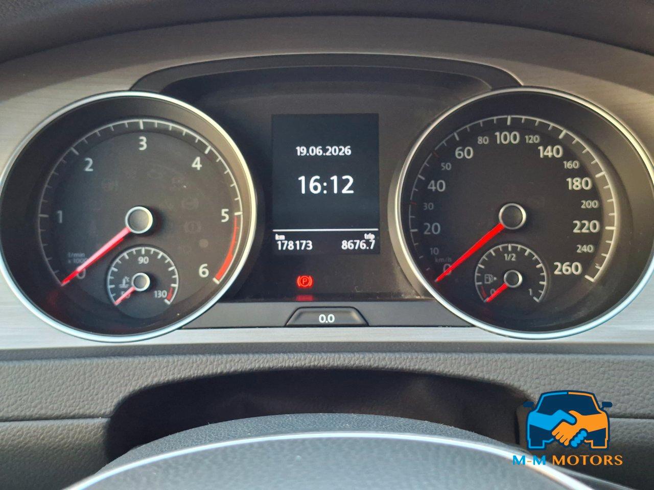 Volkswagen Golf 5 Porte Golf 5p 1.6 tdi 110cv dsg neo patentati