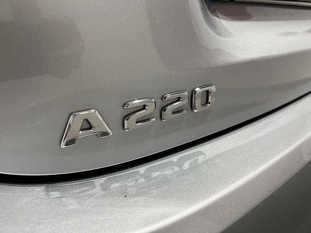 Mercedes-Benz A 220 Automatic 4Matic Business