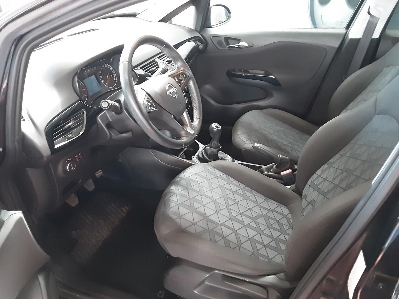 Opel Corsa 1.2 5 porte Black Edition
