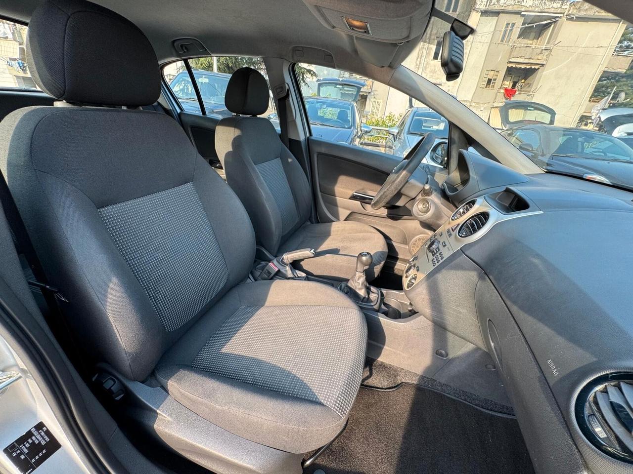 Opel Corsa 1.2 5 porte Enjoy GPL
