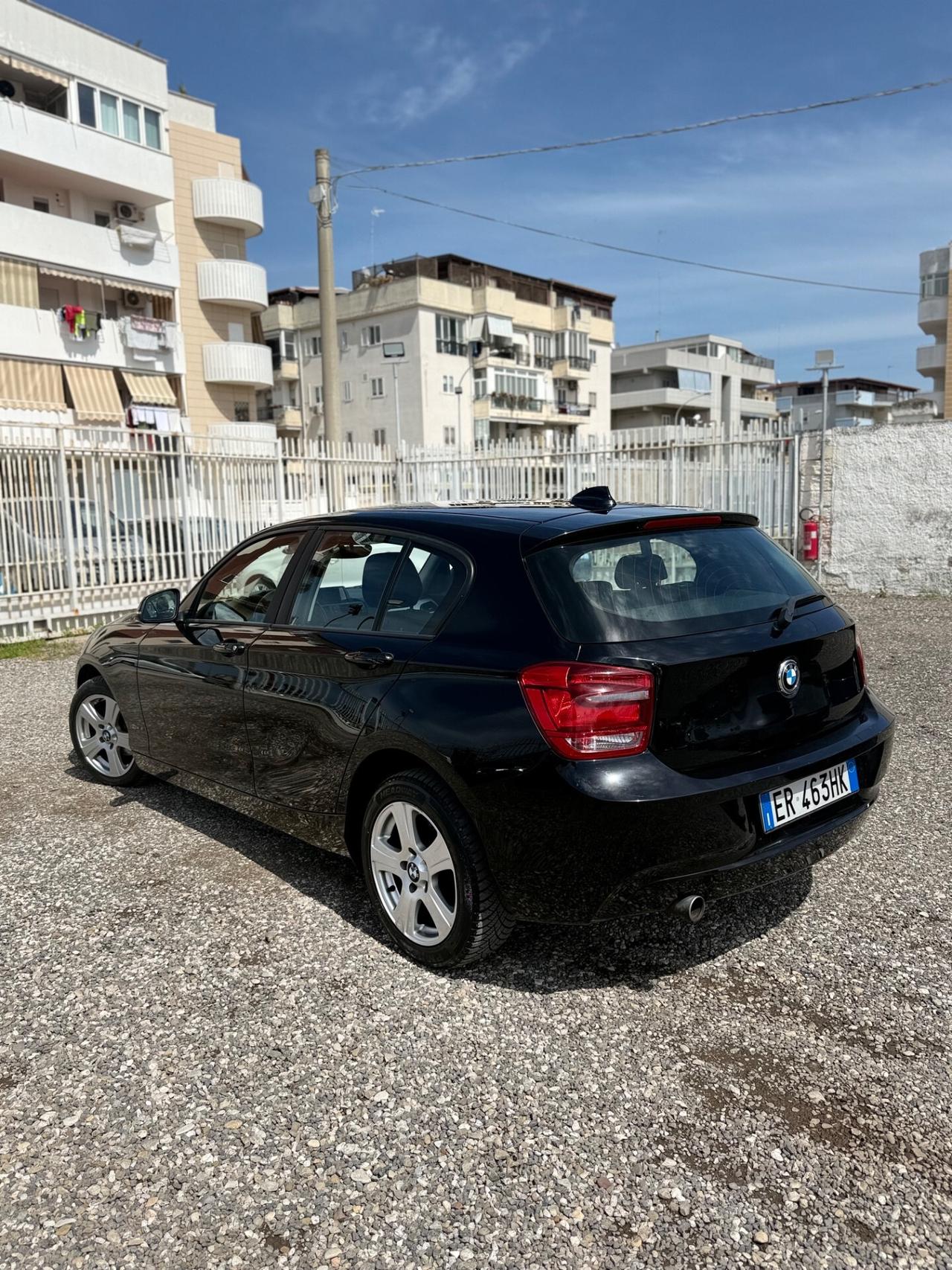 Bmw 116 116d 5p. Efficient Dynamics Urban