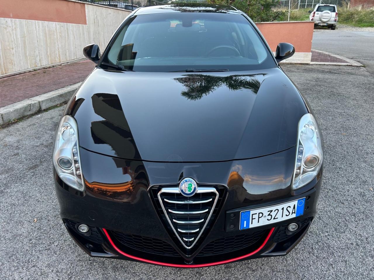 Alfa Romeo Giulietta 1.6 JTDm garanzia di 12 mesi