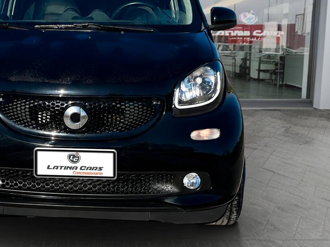Smart Forfour 1.0 Youngster 71cv AUTOM E TETTO PANORAMICO