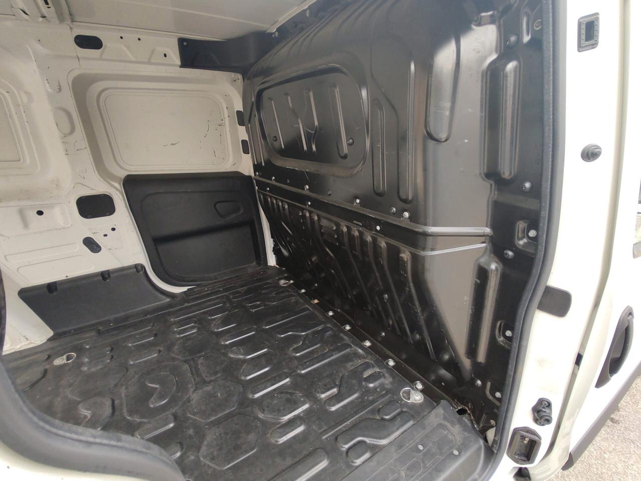 Opel Combo 1.4i cng ecoM turbo 120cv L2H1 E6(E5), BENZ/METANO, EURO6B, OK NEOPATENTATI