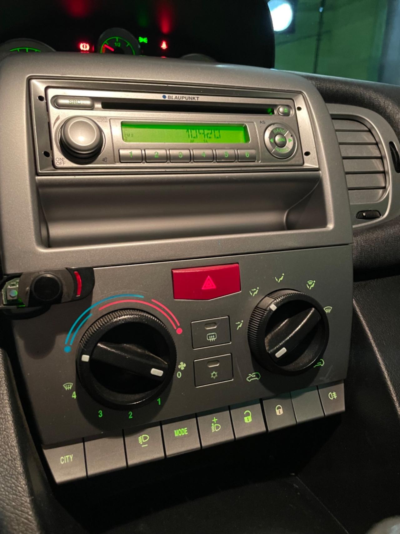 Lancia Ypsilon 1.2 Neopatentati Euro 5