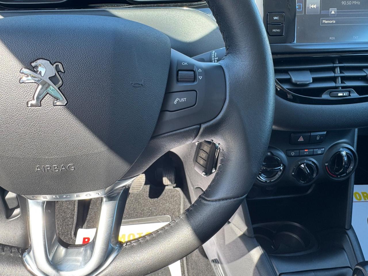 Peugeot 208 82cv 5p. GPL Allure NEOPATENTATI UNICO PROPRIETARIO