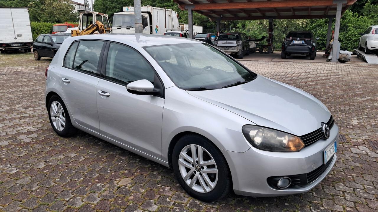 Volkswagen Golf 1.6 TDI DPF 5p. Highline