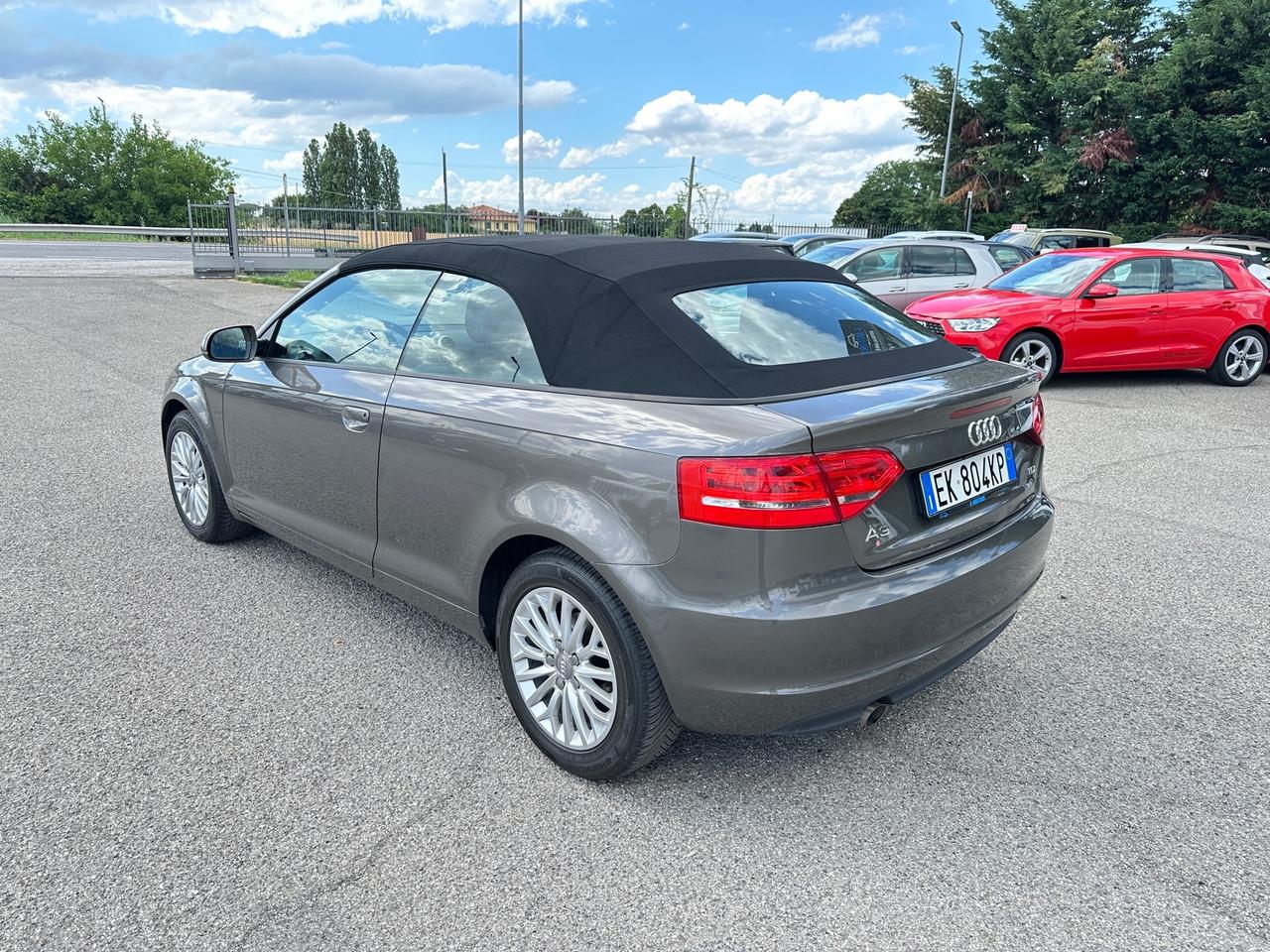 Audi A3 Cabrio 1.6 TDI 105 CV CR Attraction - 2012
