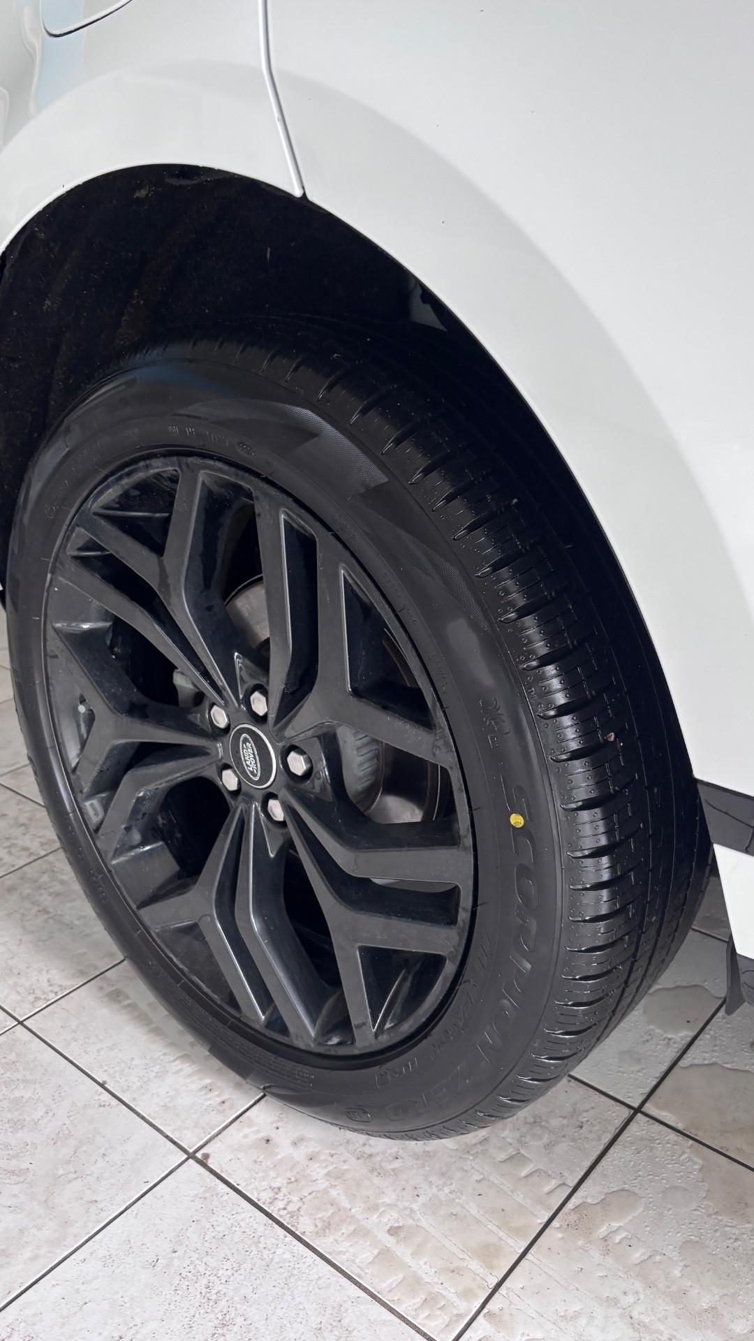 Land Rover Range Evoque 2.0D I4-L.Flw 150CV AWD Aut R-Dynamic HSE