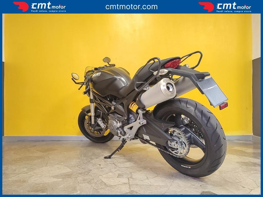 Ducati Monster 696 - 2012