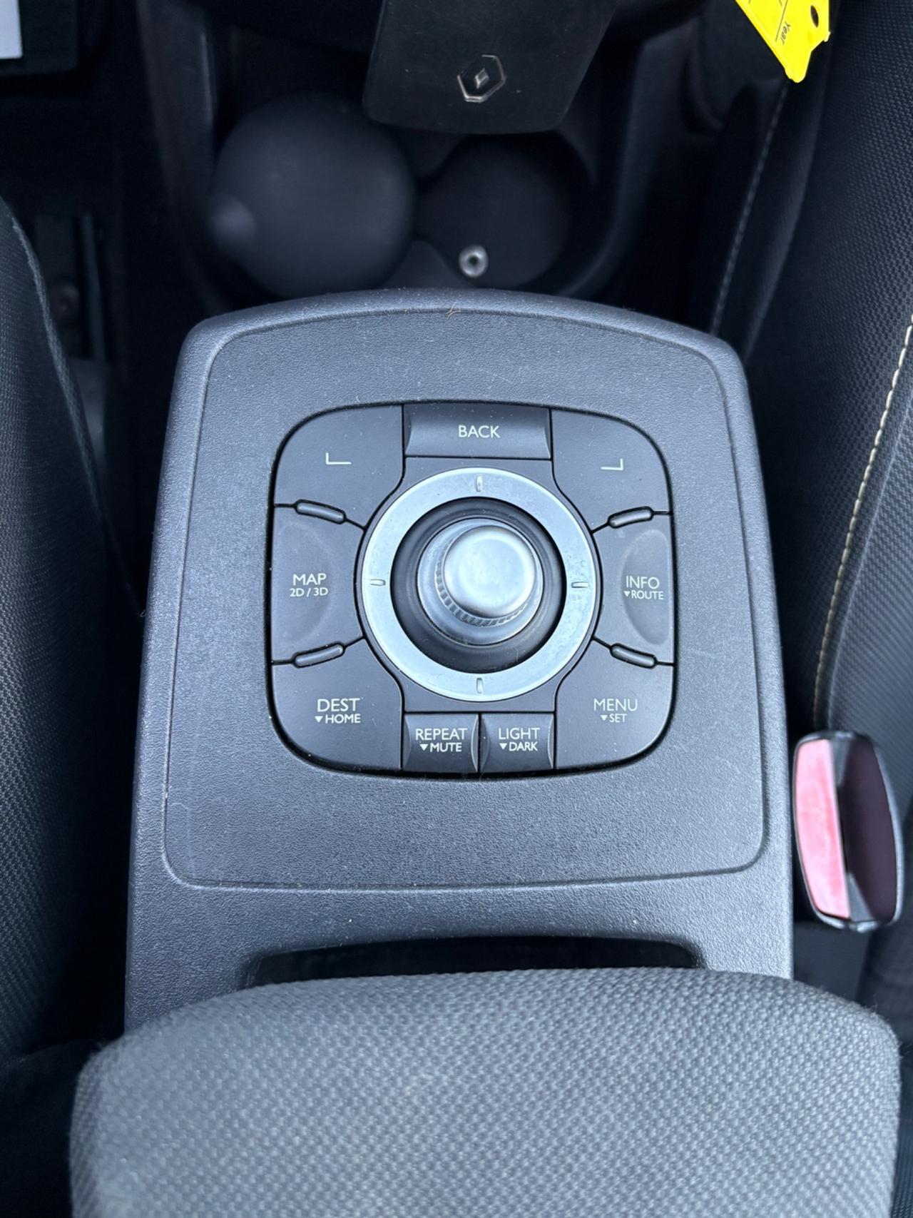 Renault Scenic xmod 1.5 dci 2011