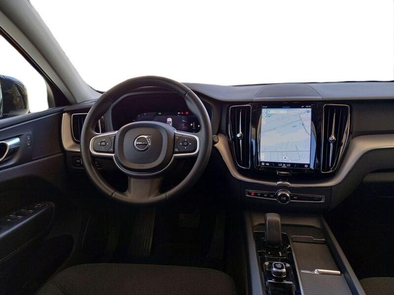 Volvo XC60 B4 197+14 CV Mild Hybrid Diesel Automatica NAVI LED Momentum Pro