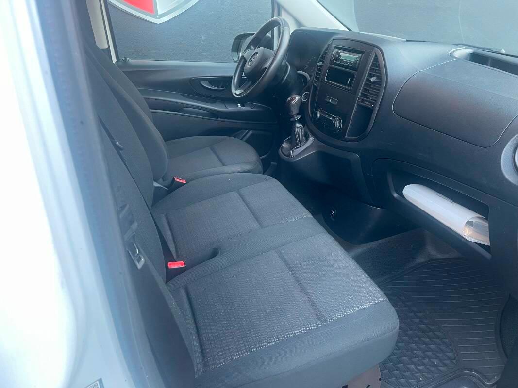 Mercedes Vito 111 cdi long E6 3 Posti Clima