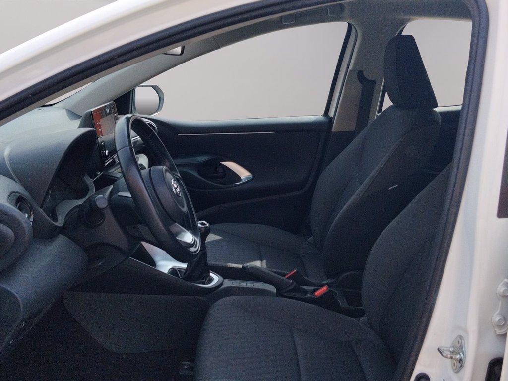 TOYOTA Yaris 1.0 active del 2023