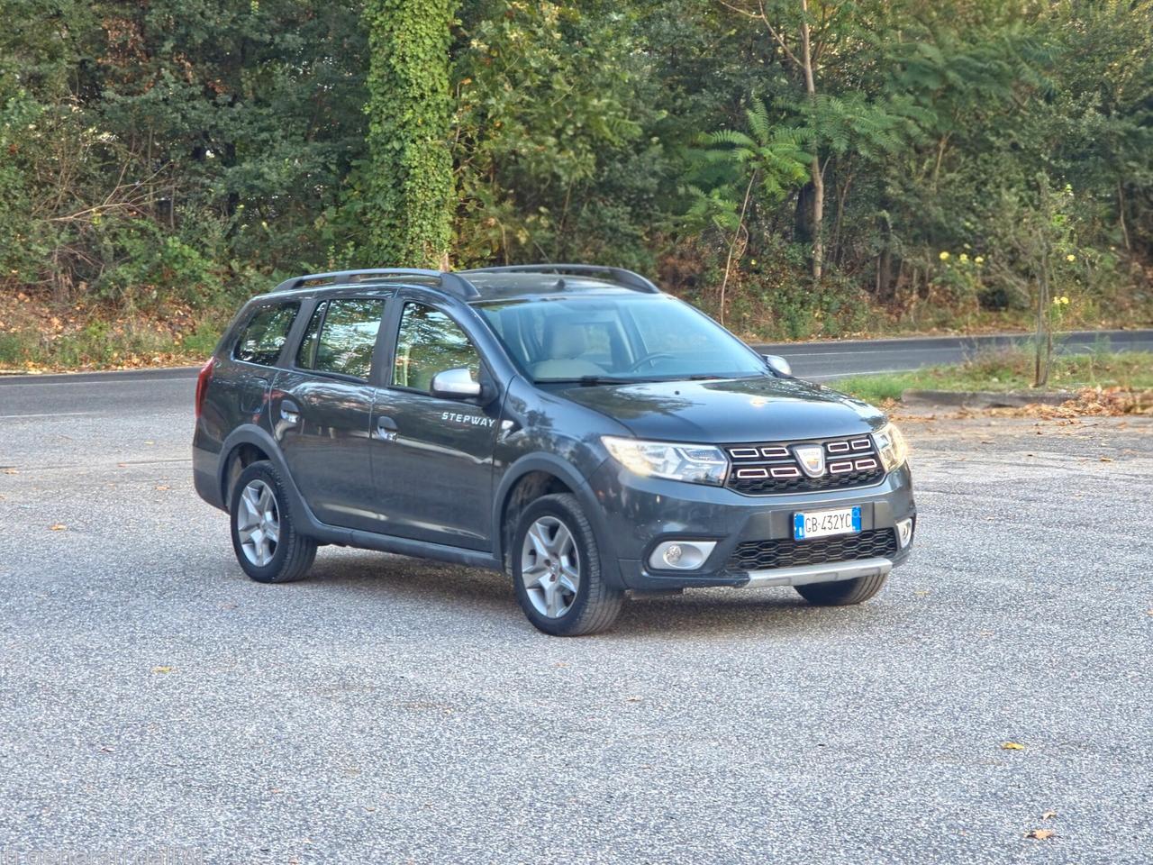 Dacia Logan MCV 1.0 TCe GPL 12V 100CV ECO-G 15th Anniversary E6 Manuale