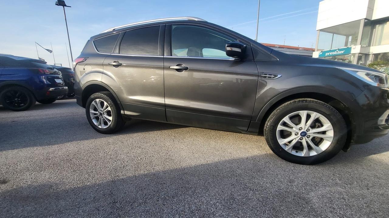FORD KUGA 1.5 TDCI AUTOMATICA TITANIUM