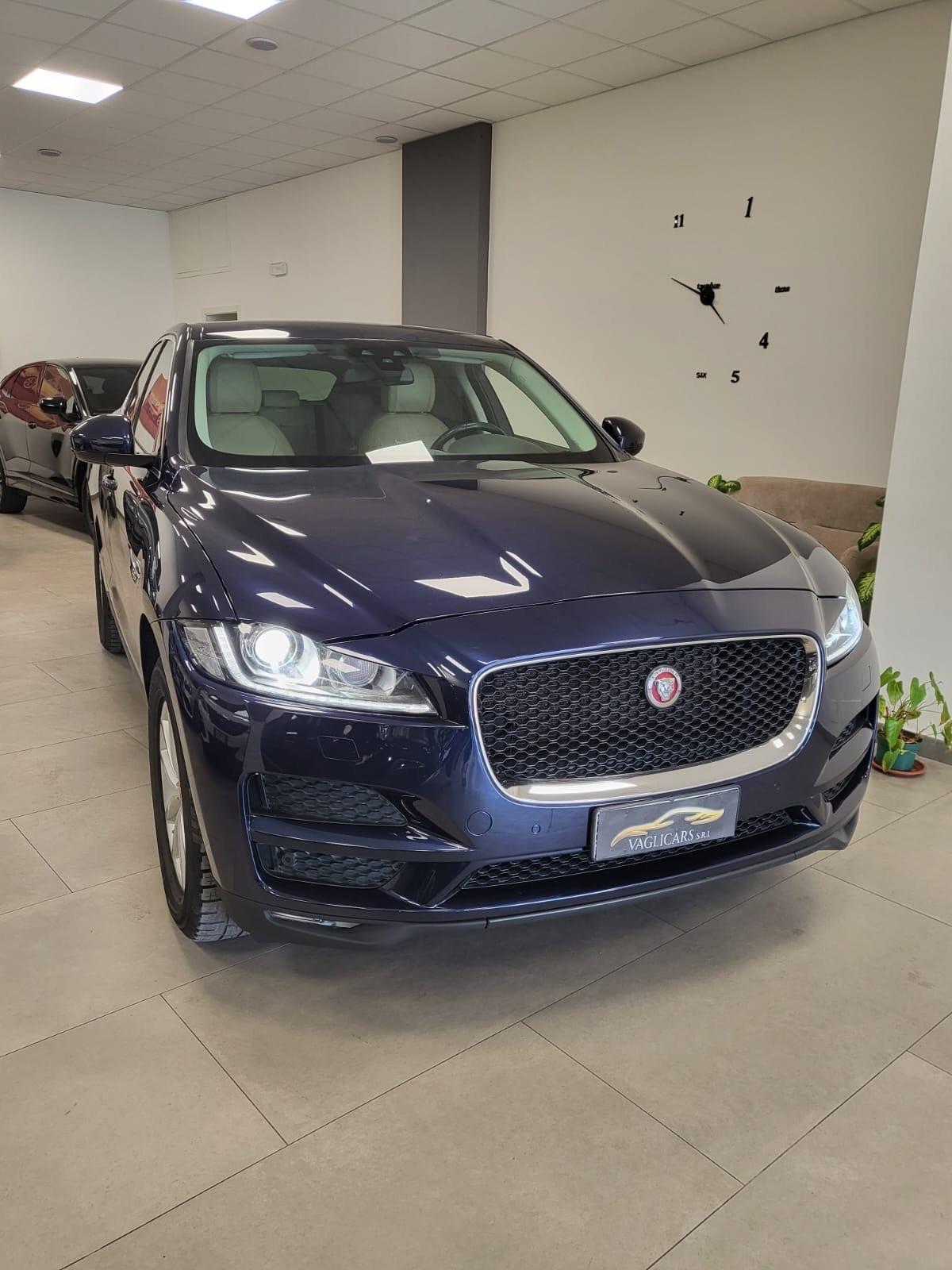 Jaguar F-Pace 2.0 D 180 CV AWD aut. Prestige