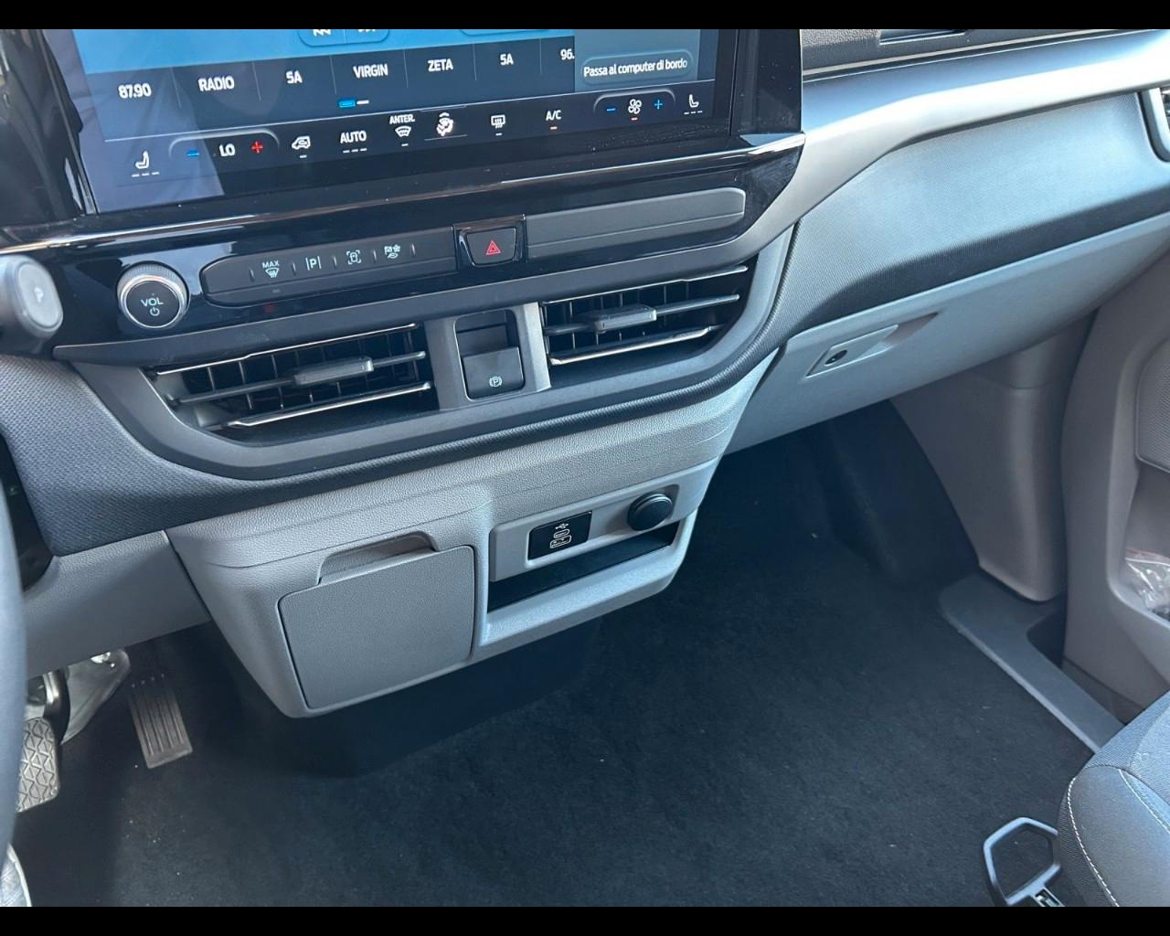FORD Tourneo Custom V710 - tourneo custom V710 320 2.0 ecoblue 136cv Titanium L2H1 A8