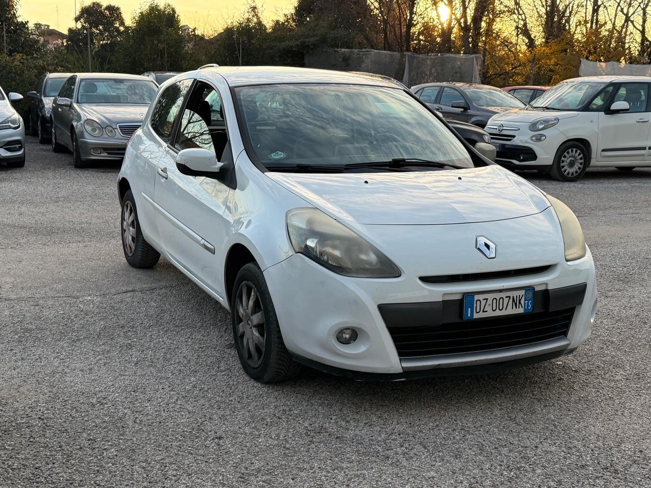 Renault Clio 1.2 16V 3 porte Confort